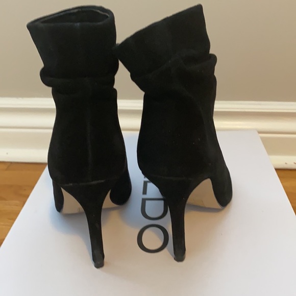 Aldo Merkin Black Suede Peep Toe (Size 5) - Picture 4 of 6